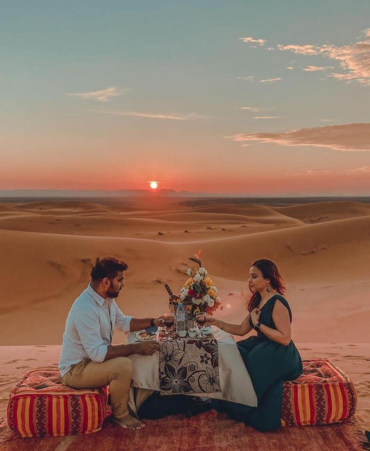 Sahara Luxury Glamping Hotel Merzouga Exterior photo