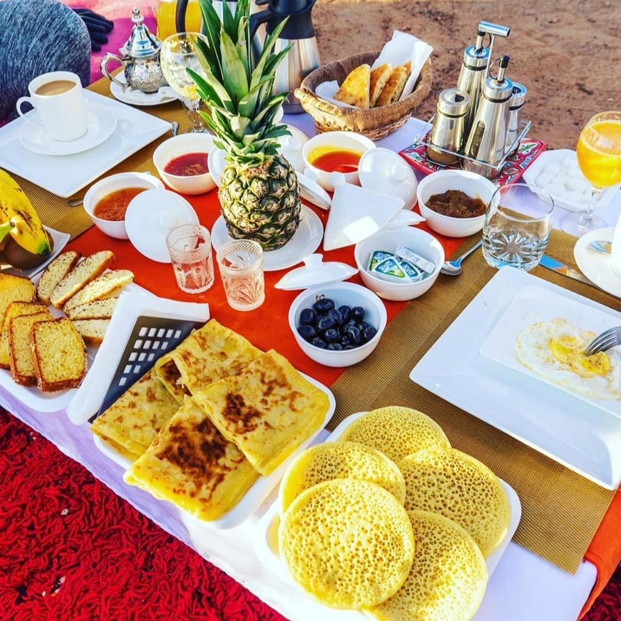 Sahara Luxury Glamping Hotel Merzouga Exterior photo